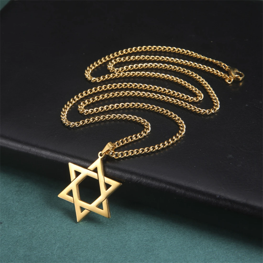 Collar Cadena Acero Inoxidable con Dije Estrella de David